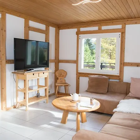 בית נופש Tgantieni Ski-in Ski-out-lenzerheide